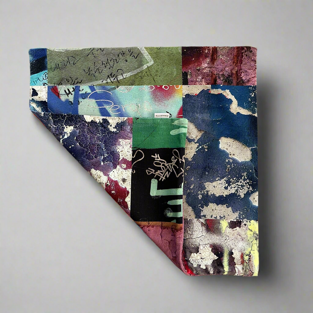 GRAFFITI - CUSHION