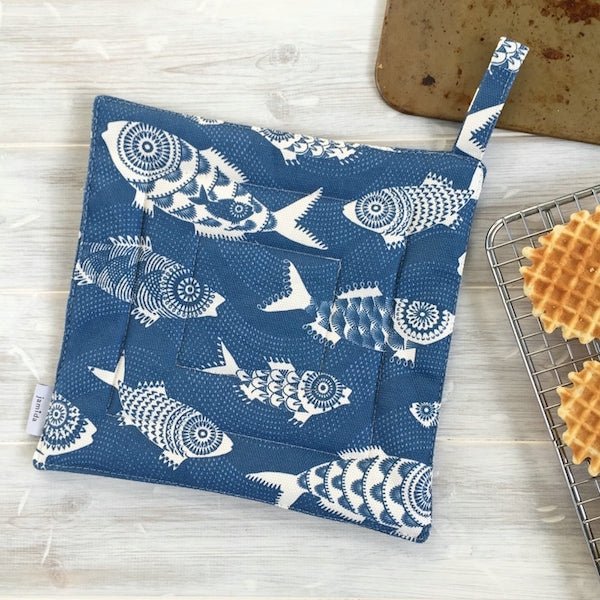 Potholder with seafood patten by Asta Barrington